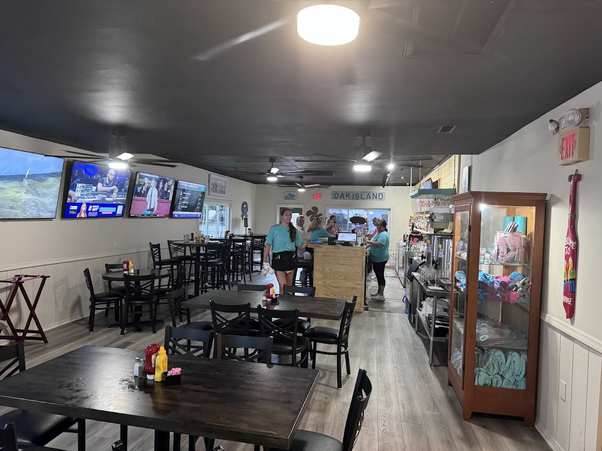 The Tipsy Tuna Bar & Grill